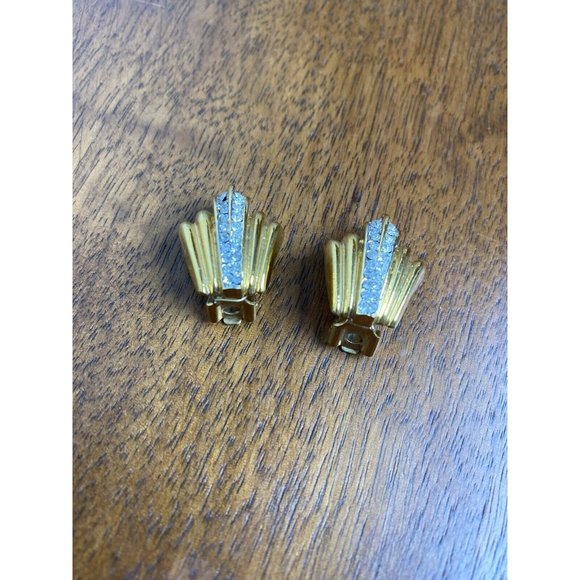 Vintage Large Rhinestone Gold Tone Clip On Earrings 1" Shell - Picture 2 of 6